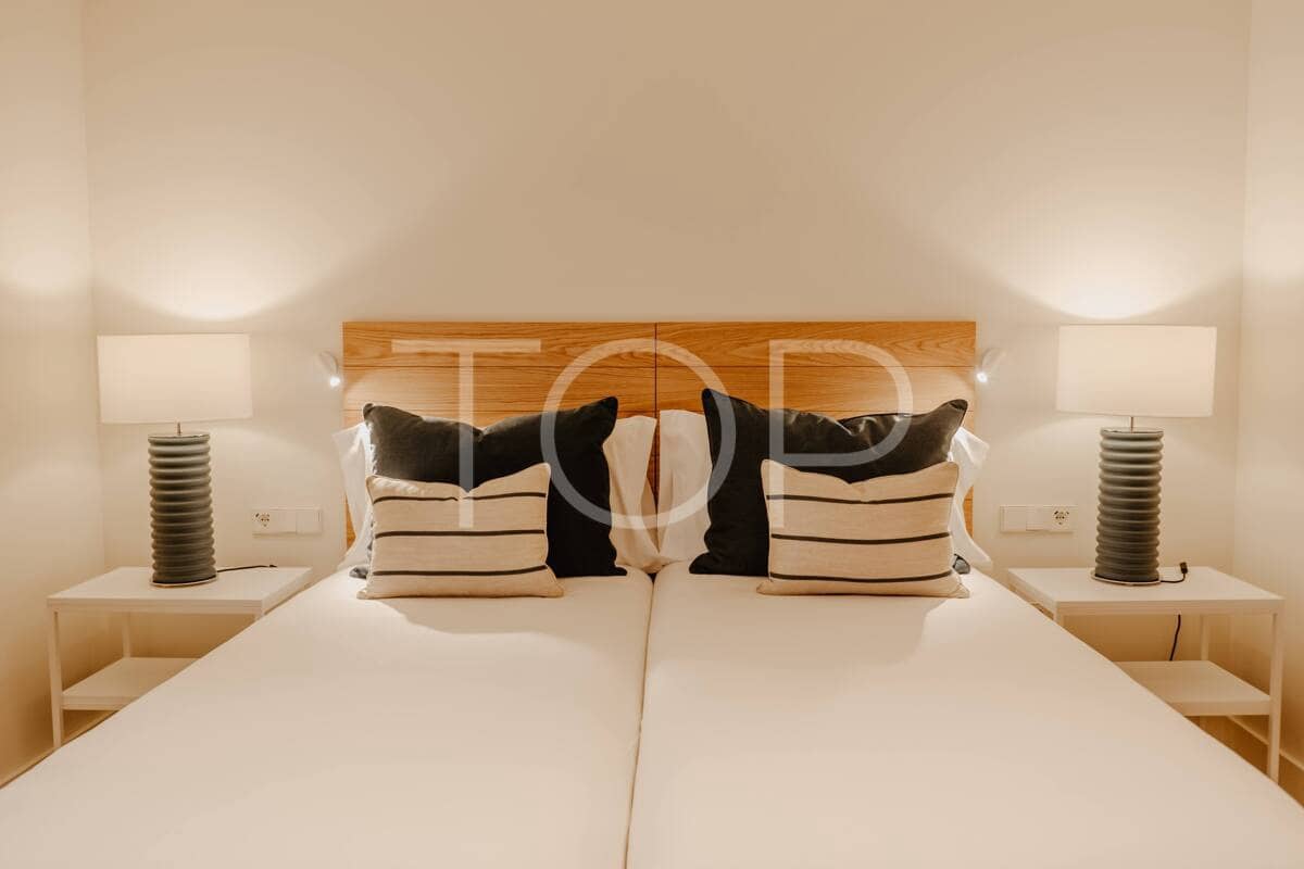 3 bedroom Flat for sale in Guia de Isora with pool garage - € 1,600,000 (Ref: 9976652)
