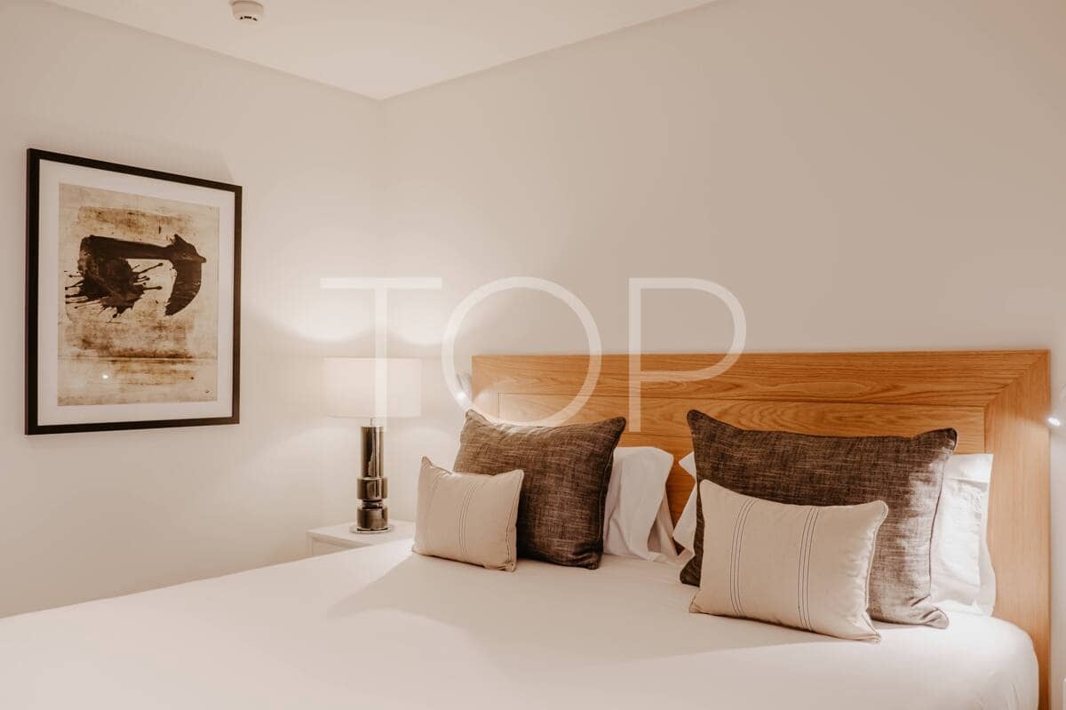 3 bedroom Flat for sale in Guia de Isora with pool garage - € 1,600,000 (Ref: 9976652)