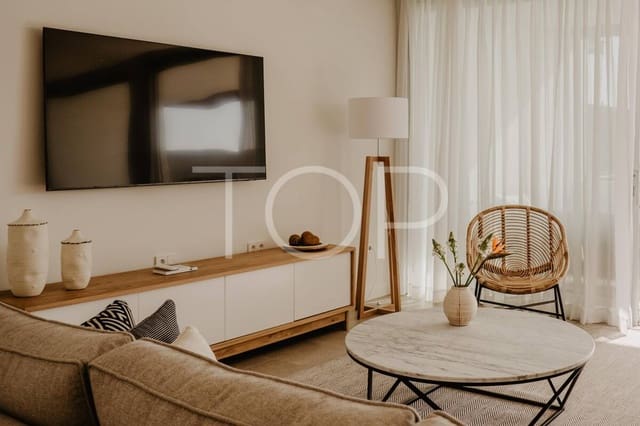 Piso de 3 habitaciones en Guía de Isora en venta con piscina garaje - 1.600.000 € (Ref: 9976652)