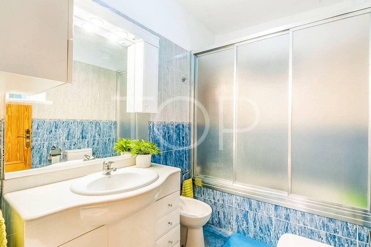 5 bedroom Townhouse for sale in Valle de San Lorenzo with garage - € 1,200,000 (Ref: 9984131)