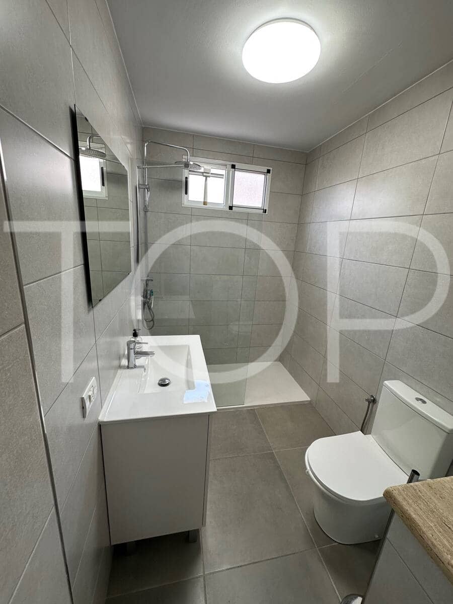 Ático de 2 habitaciones en Costa Adeje en venta con garaje - 395.000 € (Ref: 9990070)