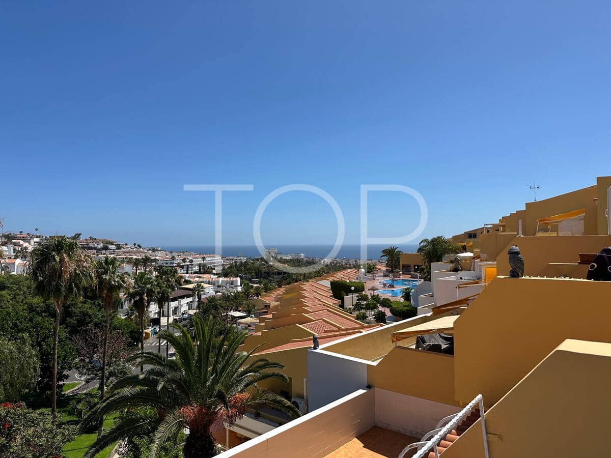 Ático de 2 habitaciones en Costa Adeje en venta con garaje - 395.000 € (Ref: 9990070)