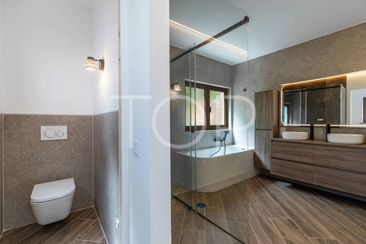 6 sovrum Villa till salu i Adeje med pool garage - 3 190 000 € (Ref: 9990073)