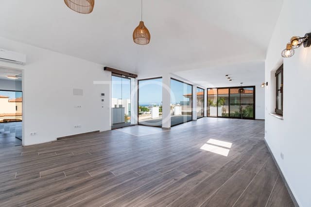 Chalet de 6 habitaciones en Callao Salvaje - Playa Paraíso, Adeje en venta con piscina garaje - 3.190.000 € (Ref: 9990073)