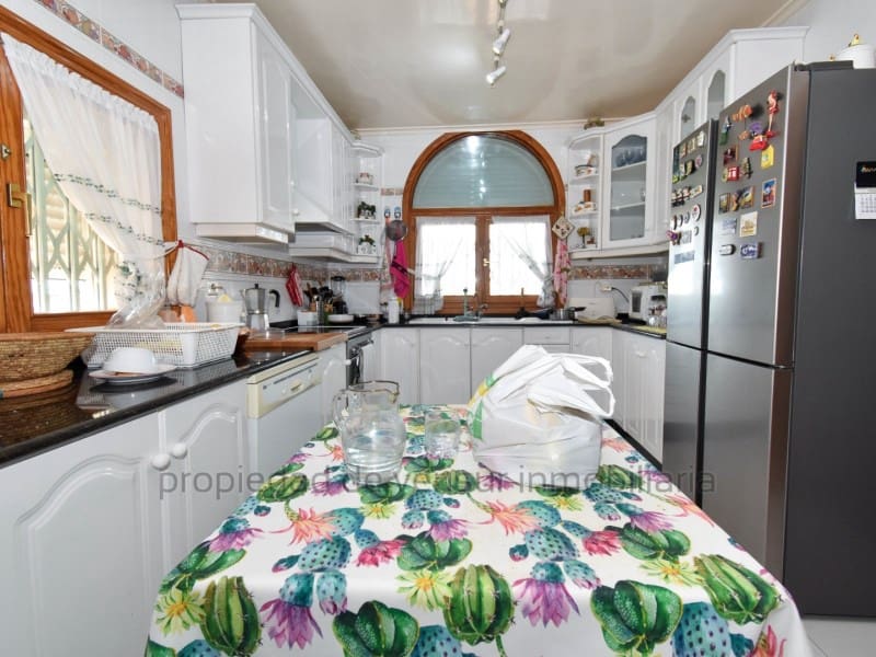 4 soverom Villa til salgs i Calabardina med garasje - € 286 000 (Ref: 9149854)