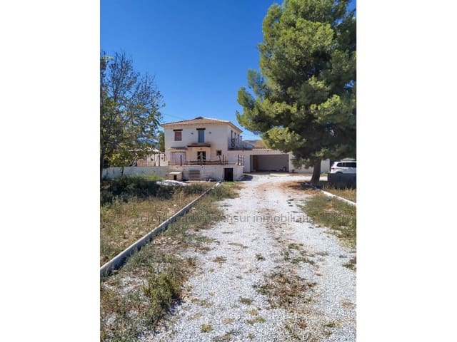 5 bedroom Finca/Country House for sale in Baza - € 220,000 (Ref: 9149872)