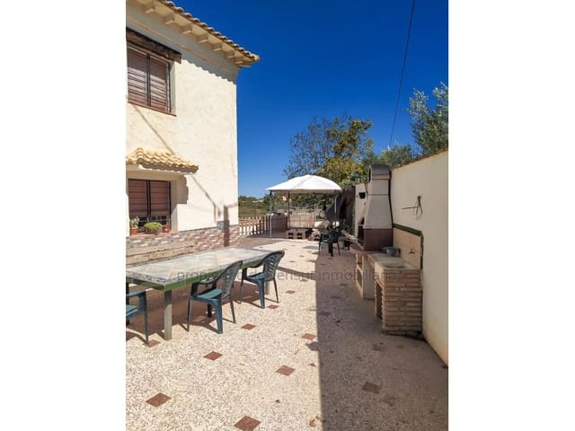 5 bedroom Finca/Country House for sale in Baza - € 220,000 (Ref: 9149872)