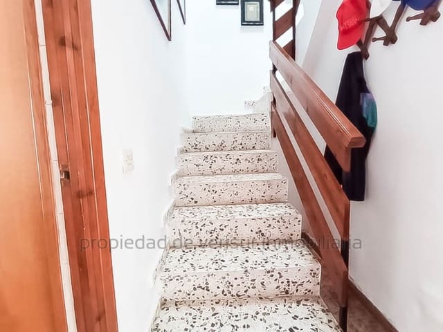 4 soveværelse Byhus til salg i Cuevas del Almanzora med garage - € 257.500 (Ref: 9149874)