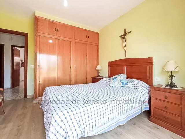 4 soveværelse Byhus til salg i Cuevas del Almanzora med garage - € 257.500 (Ref: 9149874)