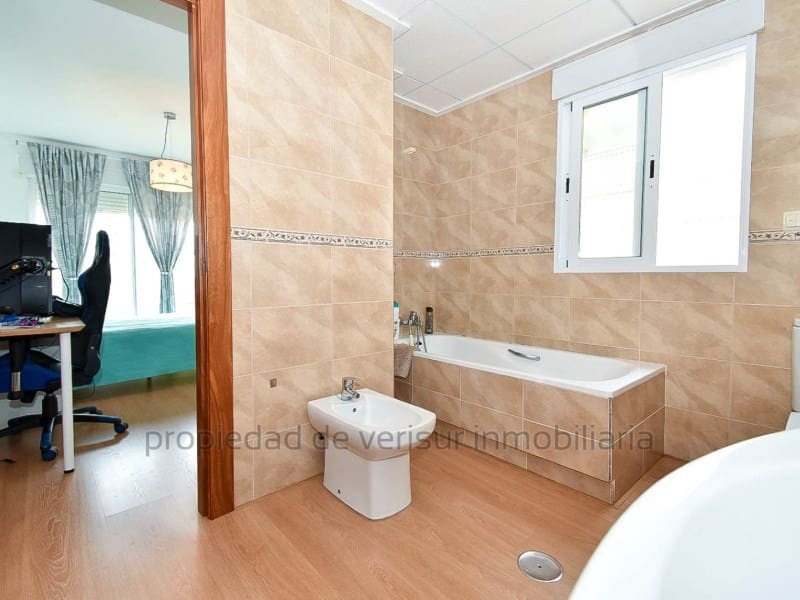 3 soverom Hus til salgs i Aguilas med garasje - € 345 000 (Ref: 9149889)