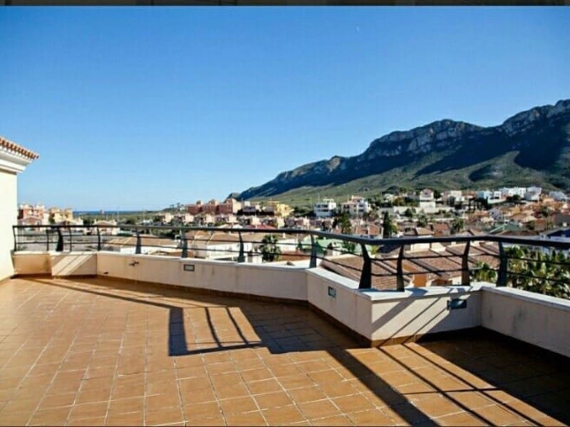 5 soverom Villa til salgs i Calabardina med svømmebasseng garasje - € 500 000 (Ref: 9149899)