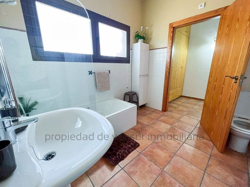 4 soveværelse Finca/Landehus til salg i Aguilas - € 385.000 (Ref: 9149929)