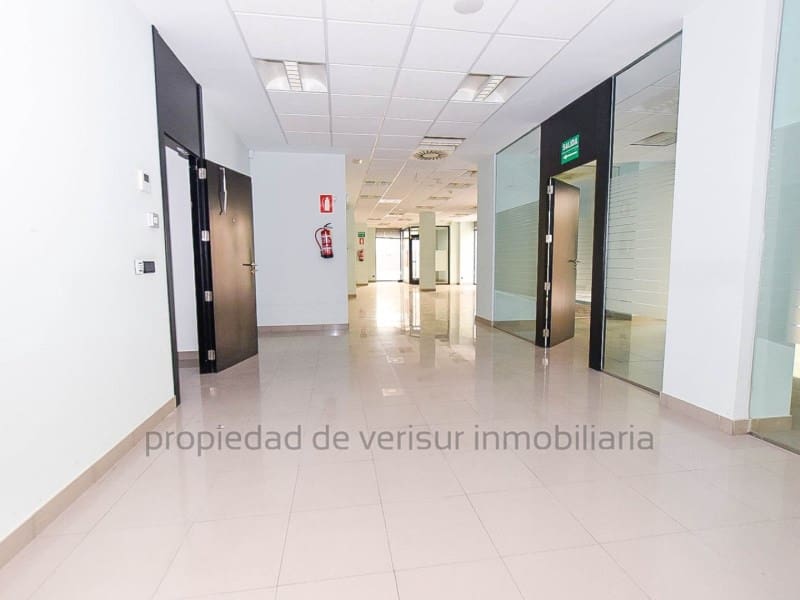Commercial for sale in Lorca - € 370,000 (Ref: 9149940)