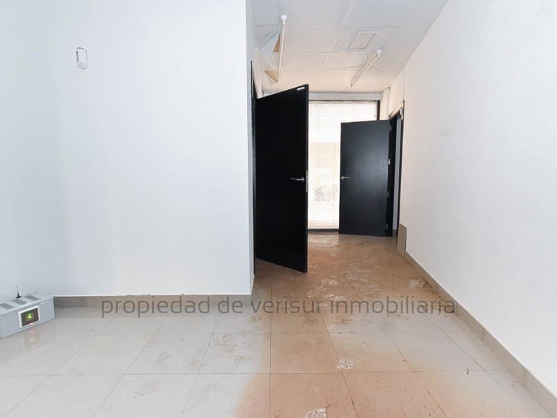 Commercial for sale in Lorca - € 370,000 (Ref: 9149940)