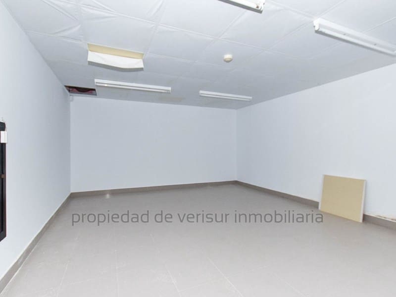 Commercial for sale in Lorca - € 370,000 (Ref: 9149940)