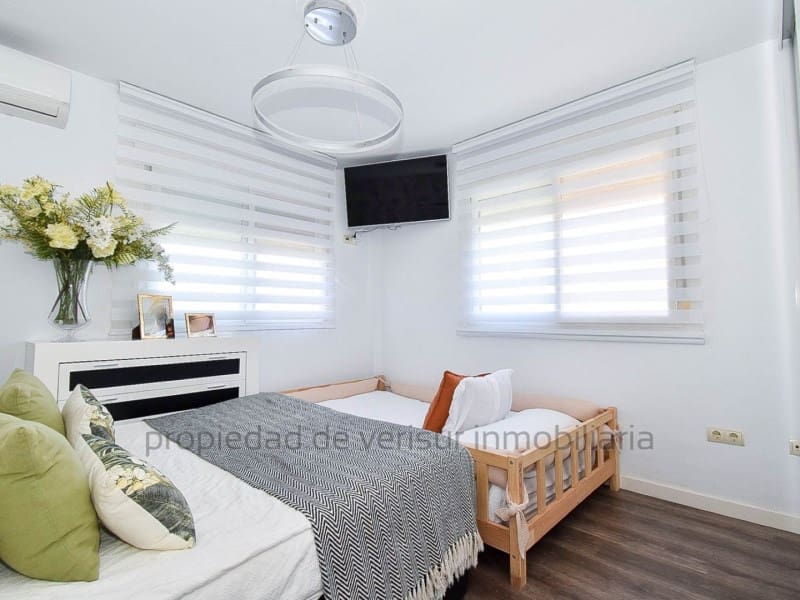 4 soveværelse Villa til salg i Aguilas med garage - € 365.000 (Ref: 9149946)