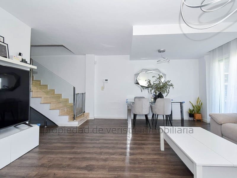 4 soveværelse Villa til salg i Aguilas med garage - € 365.000 (Ref: 9149946)