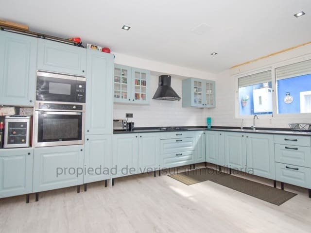 5 bedroom Townhouse for sale in Casco Antiguo, Aguilas - € 225,000 (Ref: 9149964)