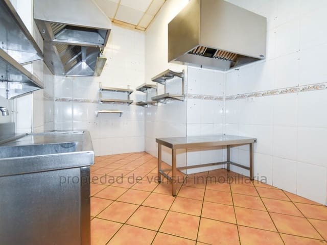 Kommersiell att hyra i Casco Antiguo, Aguilas - 750 € (Ref: 9149969)