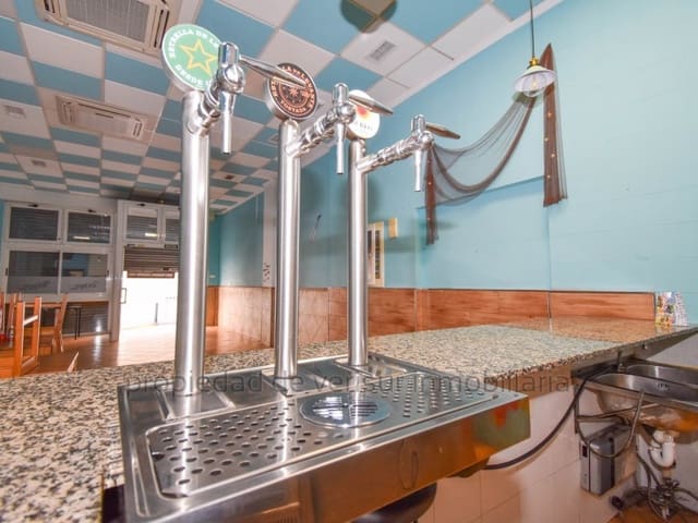 Kommersiell att hyra i Casco Antiguo, Aguilas - 750 € (Ref: 9149969)