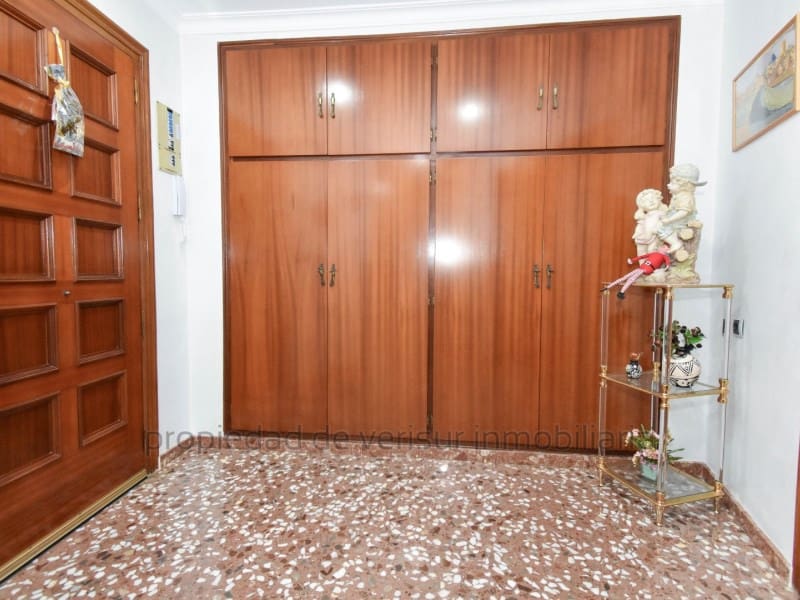 10 soveværelse Byhus til salg i Caudete med garage - € 152.000 (Ref: 9150000)