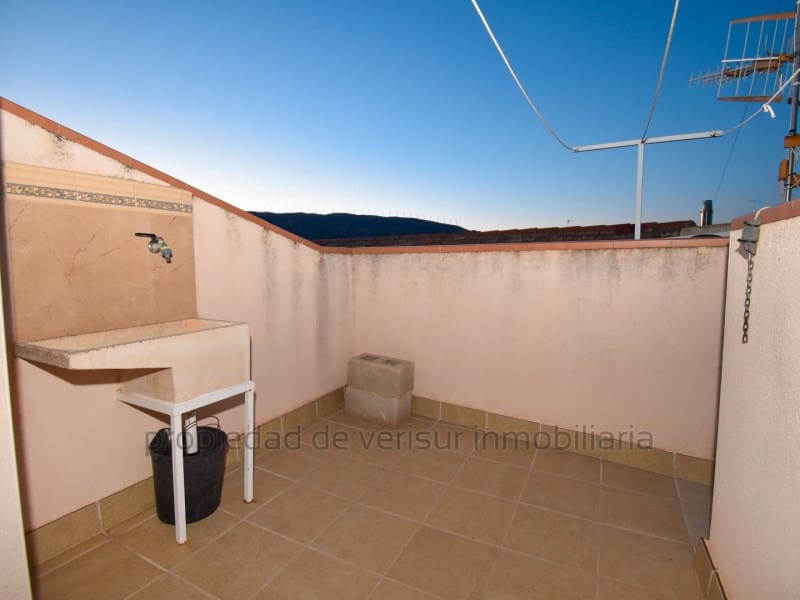 10 soveværelse Byhus til salg i Caudete med garage - € 152.000 (Ref: 9150000)