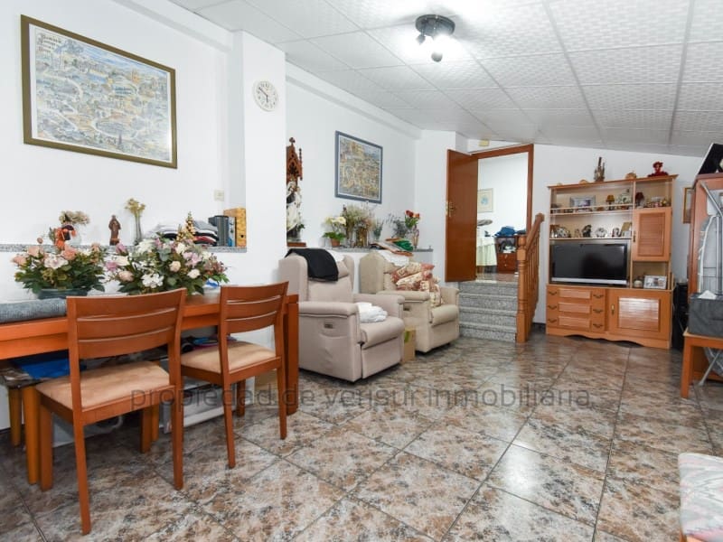 10 soveværelse Byhus til salg i Caudete med garage - € 152.000 (Ref: 9150000)