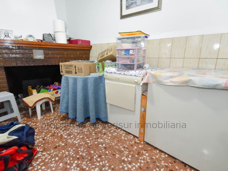 10 soveværelse Byhus til salg i Caudete med garage - € 152.000 (Ref: 9150000)