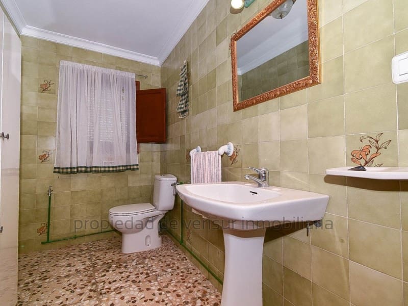 8 chambre Maison de Ville à vendre à San Juan de los Terreros avec garage - 250 000 € (Ref: 9150003)