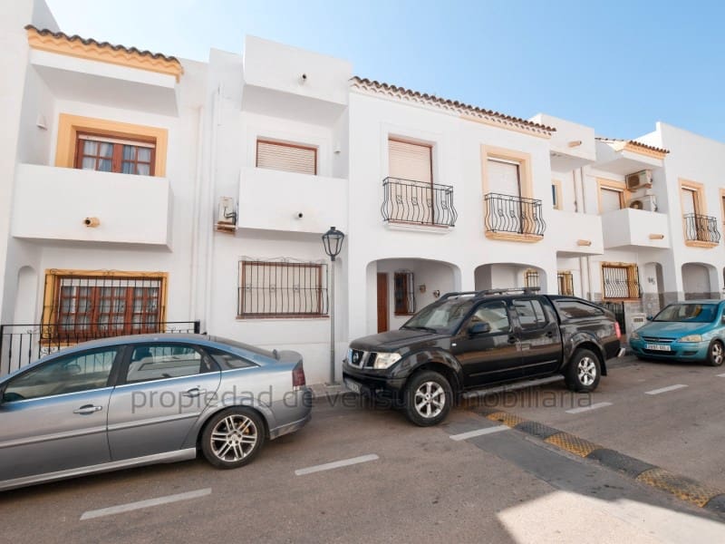 3 bedroom Apartment for rent in Garrucha - € 850 (Ref: 9150016)