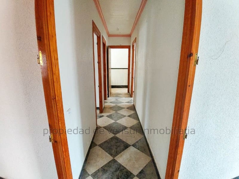 3 bedroom Flat for sale in Fines - € 41,500 (Ref: 9150046)