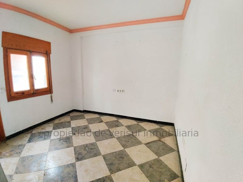 3 bedroom Flat for sale in Fines - € 41,500 (Ref: 9150046)