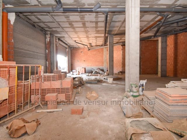 Commercial for sale in Calarreona, Aguilas - € 280,000 (Ref: 9150047)