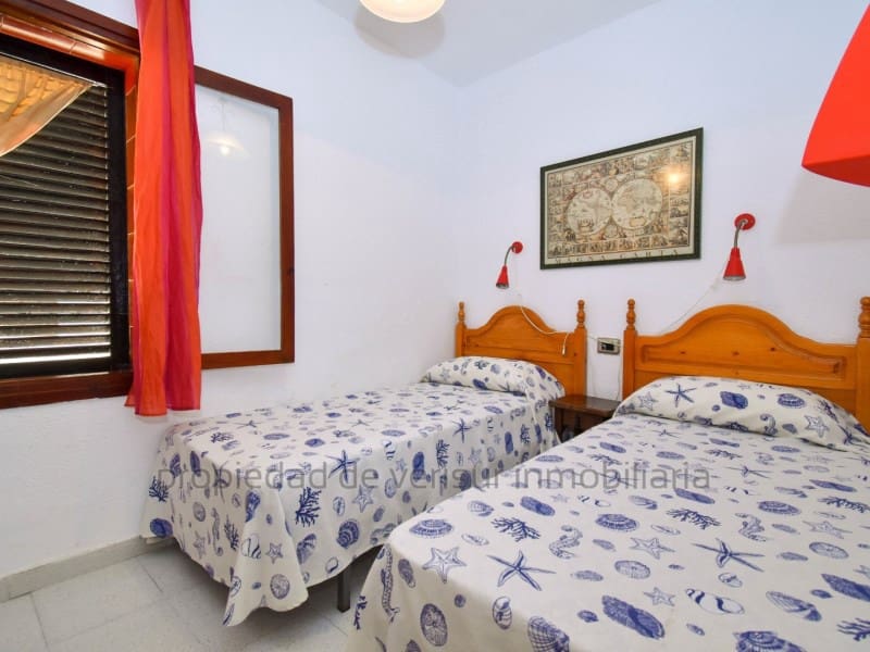 3 soveværelse Villa til leje i Calarreona med garage - € 700 (Ref: 9150055)