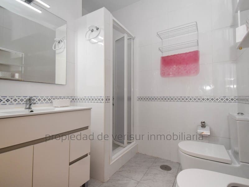 3 soveværelse Villa til leje i Calarreona med garage - € 700 (Ref: 9150055)