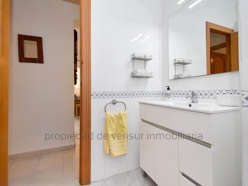 3 soveværelse Villa til leje i Calarreona med garage - € 700 (Ref: 9150055)