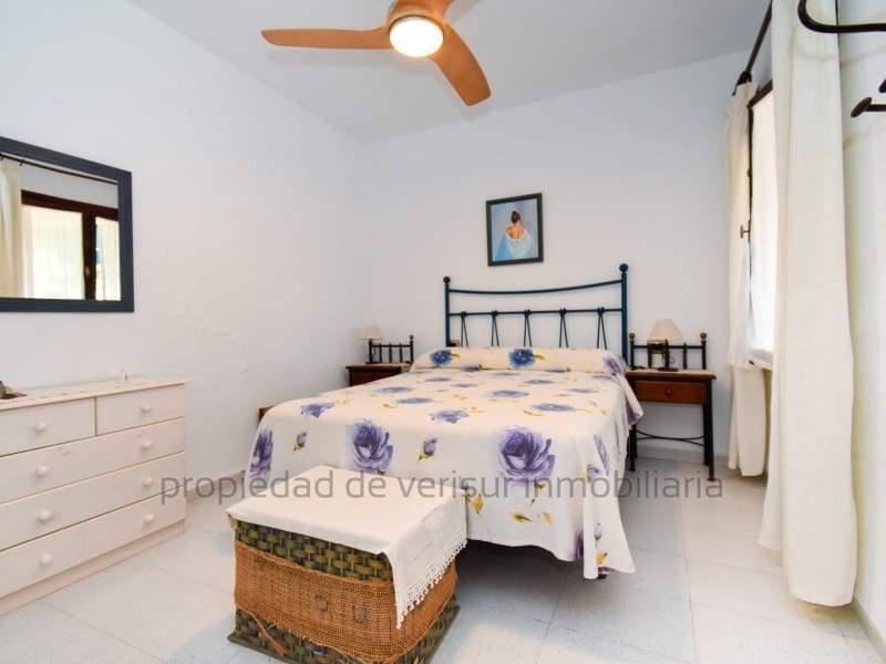 3 soveværelse Villa til leje i Calarreona med garage - € 700 (Ref: 9150055)