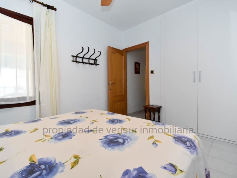 3 soveværelse Villa til leje i Calarreona med garage - € 700 (Ref: 9150055)