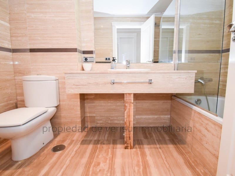 2 soveværelse Lejlighed til leje i Aguilas med swimmingpool garage - € 700 (Ref: 9171507)