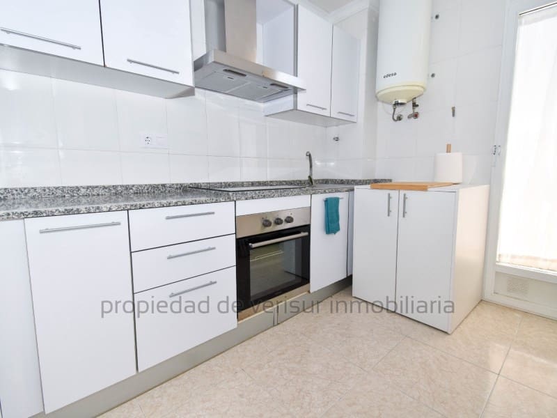 3 soveværelse Strandlejlighed til leje i Aguilas - € 650 (Ref: 9171512)