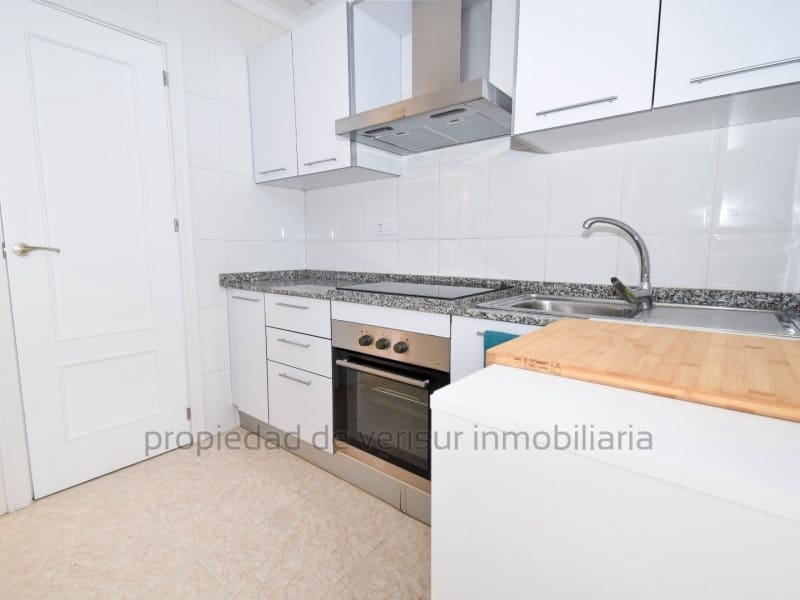 3 soveværelse Strandlejlighed til leje i Aguilas - € 650 (Ref: 9171512)