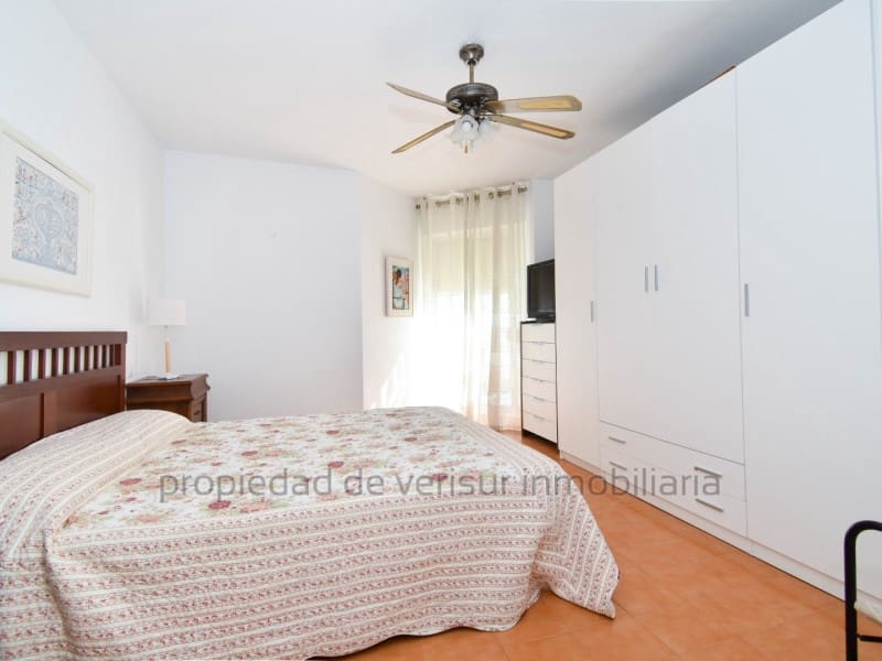 3 sovrum Lägenhet för semesterbostäder i Aguilas med garage - 900 € (Ref: 9185479)