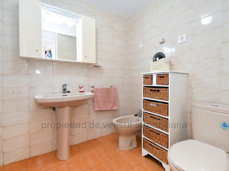 3 sovrum Lägenhet för semesterbostäder i Aguilas med garage - 900 € (Ref: 9185479)