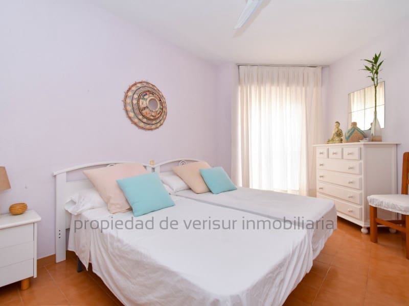 3 sovrum Lägenhet för semesterbostäder i Aguilas med garage - 900 € (Ref: 9185479)