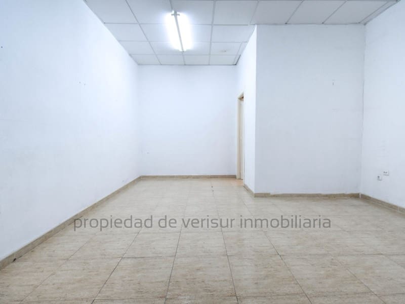 Erhverv til leje i Aguilas - € 800 (Ref: 9192814)