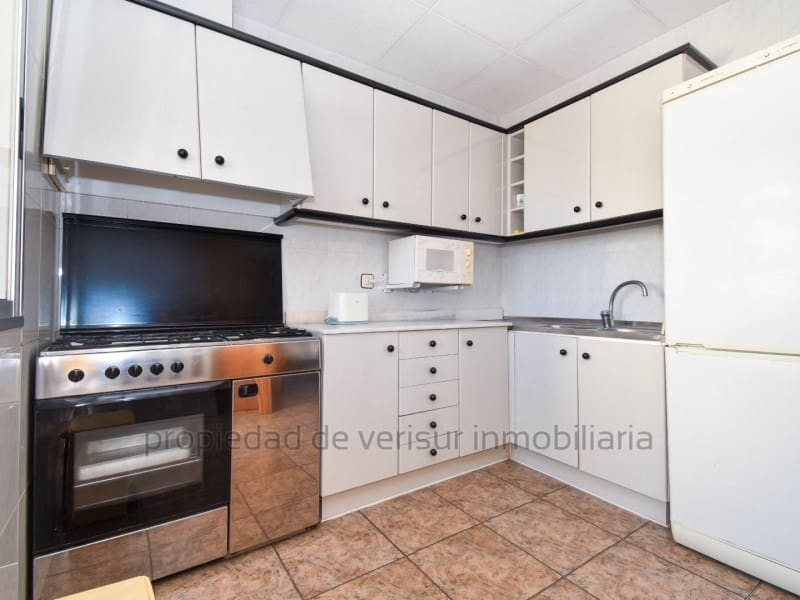 3 bedroom Flat for rent in Calabardina - € 700 (Ref: 9197971)