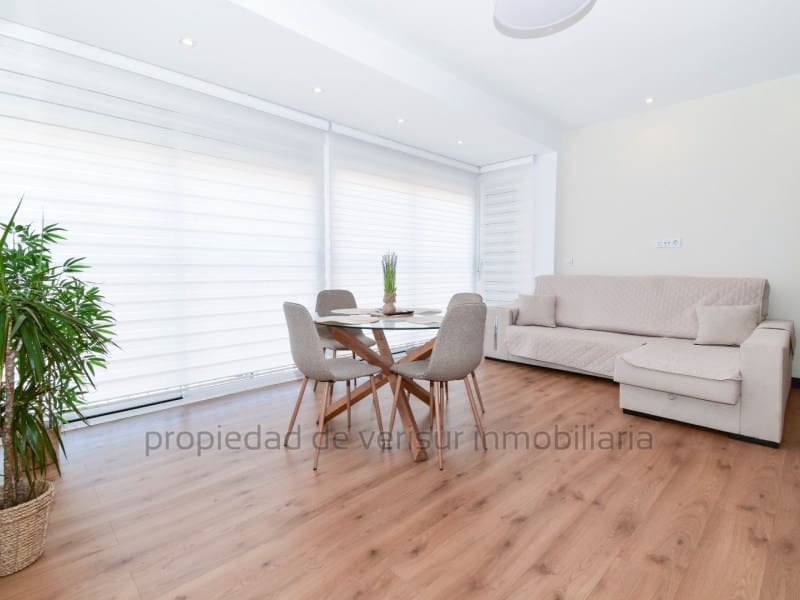 2 bedroom Flat for rent in Aguilas - € 900 (Ref: 9204843)