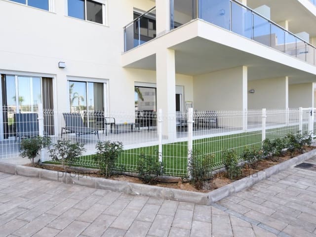 2 makuuhuone Huoneisto vuokrattavana paikassa Puerto Vera - Las Salinas, Vera mukana 
autotalli - 800 € (Ref: 9215415)