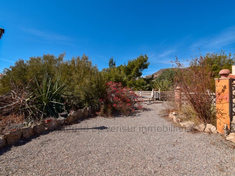 4 soveværelse Finca/Landehus til salg i Aguilas med swimmingpool garage - € 250.000 (Ref: 9240023)