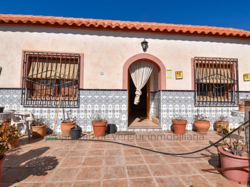 4 soveværelse Finca/Landehus til salg i Aguilas med swimmingpool garage - € 250.000 (Ref: 9240023)